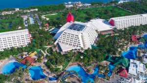 The Pyramid at Grand Oasis Cancun - Mexico - Cosmic Travel