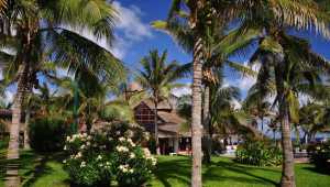 The Pyramid at Grand Oasis Cancun - Mexico - Cosmic Travel