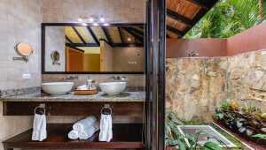 Rio Celeste Hideaway - Costa Rica - Cosmic Travel