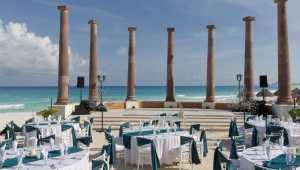 Krystal Cancun - Mexique - Cosmic Travel