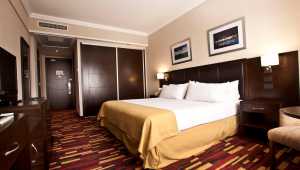 Holiday Inn Ezeiza Convenient to the Intl Airport - Argentine - Cosmic Travel