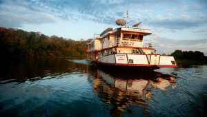 Jaguar House Boat - Brazilië - Cosmic Travel