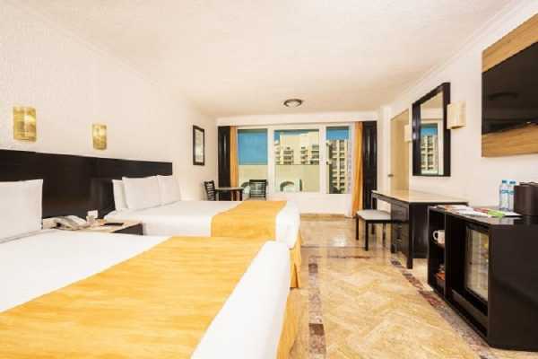 Krystal Cancun - Mexique - Cosmic Travel