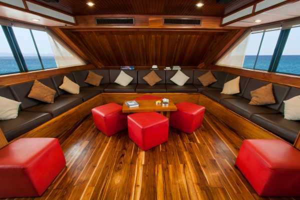 M/Y Letty - Equateur - Cosmic Travel