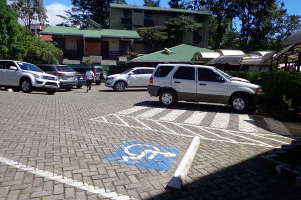 Poco a Poco - Costa Rica - Cosmic Travel