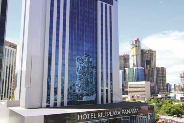 RIU Plaza - Panama - Cosmic Travel