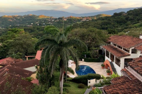 Alta Las Palomas - Costa Rica - Cosmic Travel