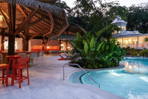 Aguas Claras - Costa Rica - Cosmic Travel
