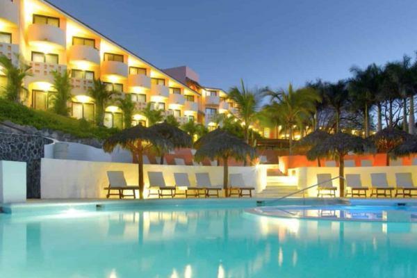 Grand Palladium Vallarta Resort & Spa - Mexico - Cosmic Travel