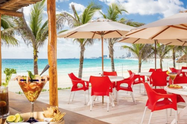 Krystal Cancun - Mexique - Cosmic Travel