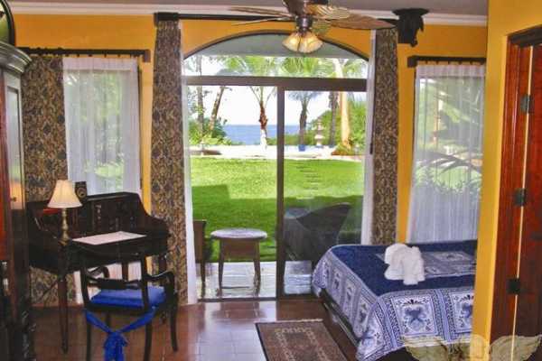 Cuna del Angel  - Costa Rica - Cosmic Travel