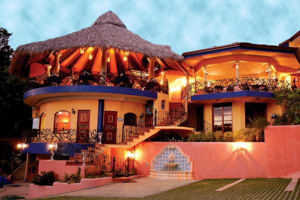 Cuna del Angel  - Costa Rica - Cosmic Travel