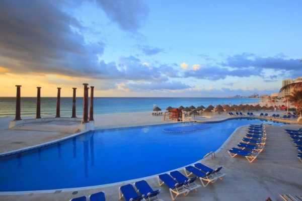 Krystal Cancun - Mexique - Cosmic Travel