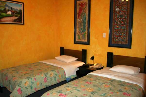 Fleur de Lys - Costa Rica - Cosmic Travel