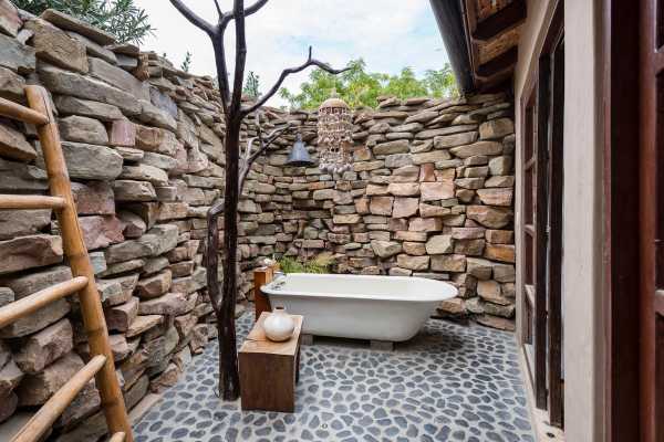 Piedra Bathroom - Kichic - Peru - Cosmic Travel