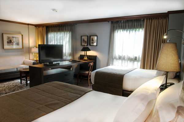 Luxury Twin - Park 10 - Colombia - Cosmic Travel