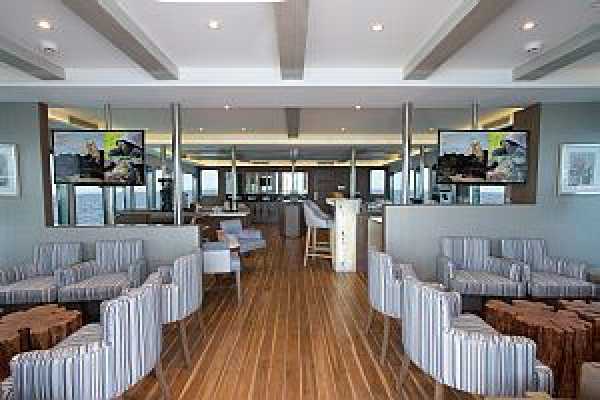 MV Origin - Equateur - Cosmic Travel