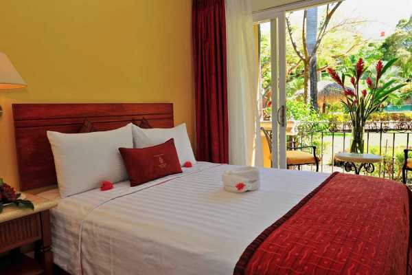 Tamarindo Diria Beach Resort - Costa Rica - Cosmic Travel